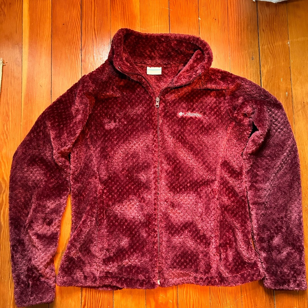 Women’s Columbia Fleece.